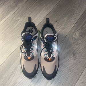 Air Max 270 React WTR